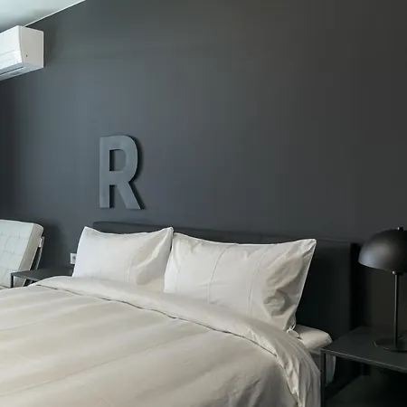 R-Varna Luxury Suites דירה וארנה