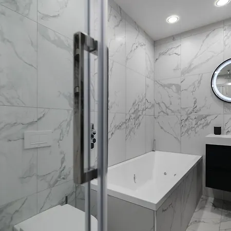 דירה R-Varna Luxury Suites וארנה